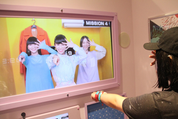 体験レポート リアル脱出ゲーム Perfume Perfumeの隣の部屋からの脱出 K Triangle オフィシャルサイト