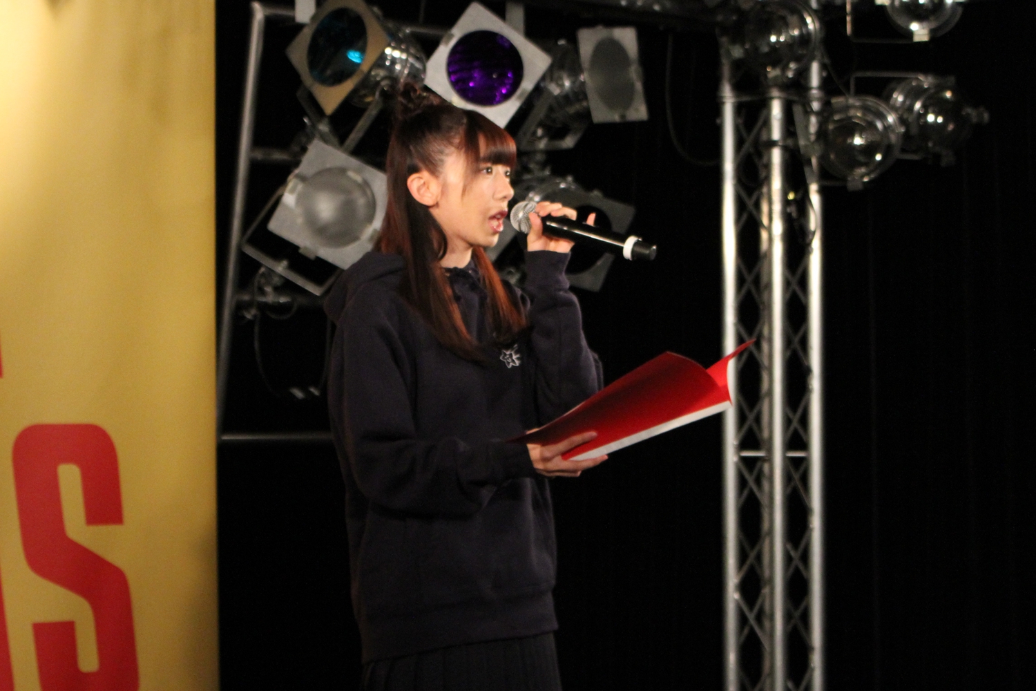 私立恵比寿中学の星名美怜と中山莉子の誕生日をサプライズで祝福