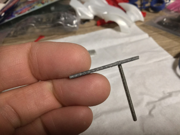 電動工具を使わずに皿ビス加工をする ミニ四駆バーdribar 池袋 電動工具を使わずに皿ビス加工をする ミニ四駆バーdribar 池袋