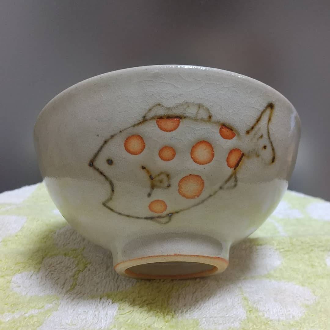 ご飯茶碗 「お魚食べようね」 | 陶芸教室 土夢 Pottery School