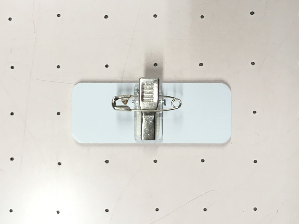 アルミ複合板 レーザー彫刻名札の価格 | 福岡のレーザー加工 セリグラフィ