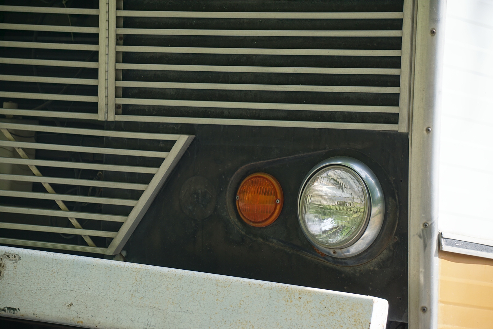 1973 WINNEBAGO BRAVE D20T | Vehicle From Calif