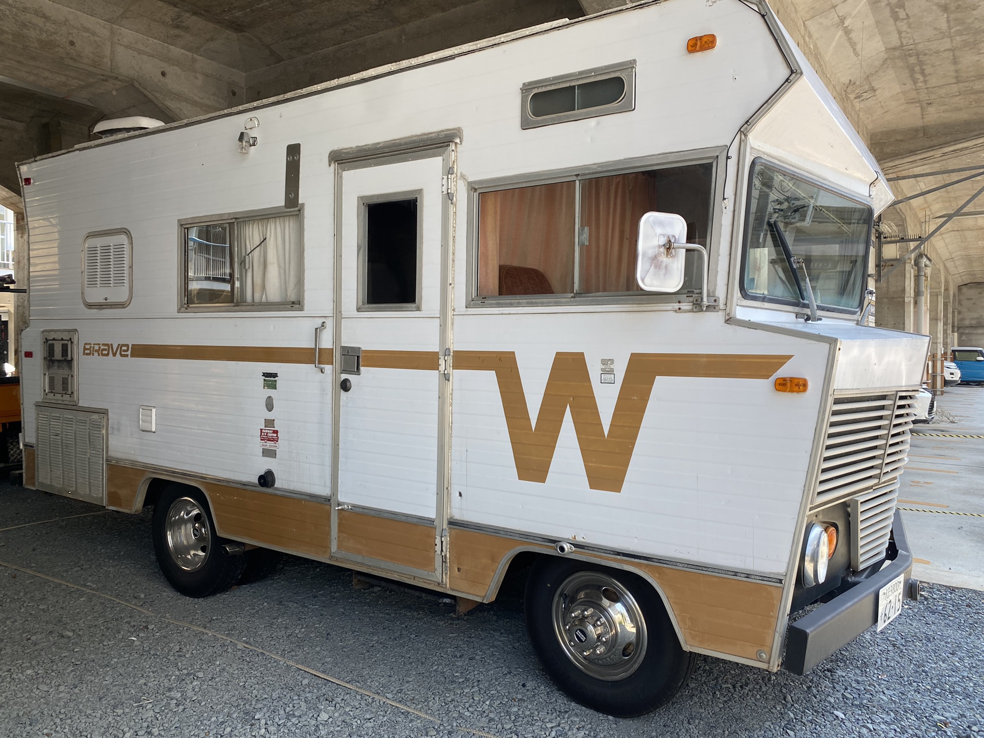 入荷情報 1972年 Winnebago Brave D18 | Vehicle From Calif