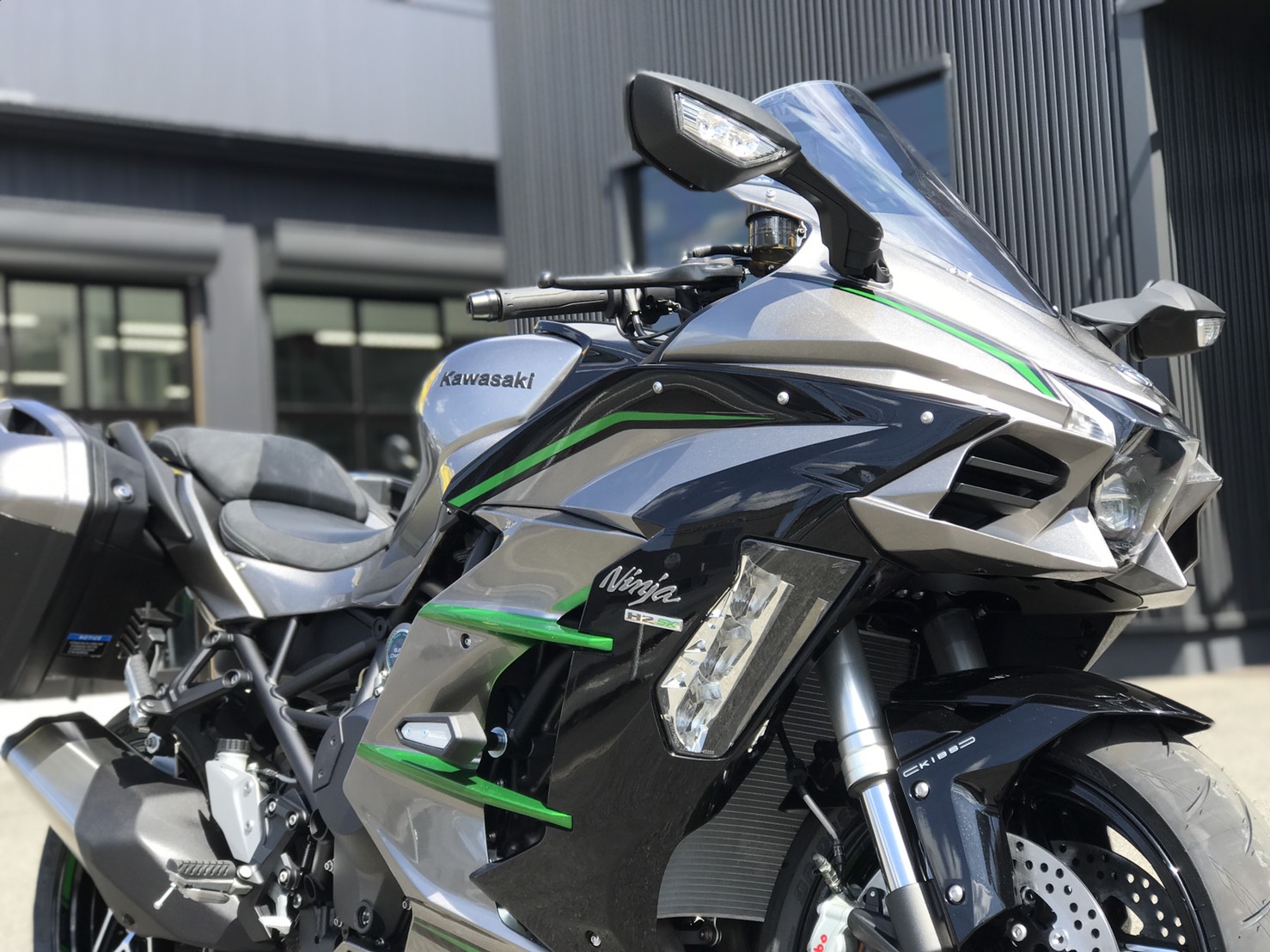 NinjaH2 SX SE+のすごいところ、実は・・・ | バイクライフを
