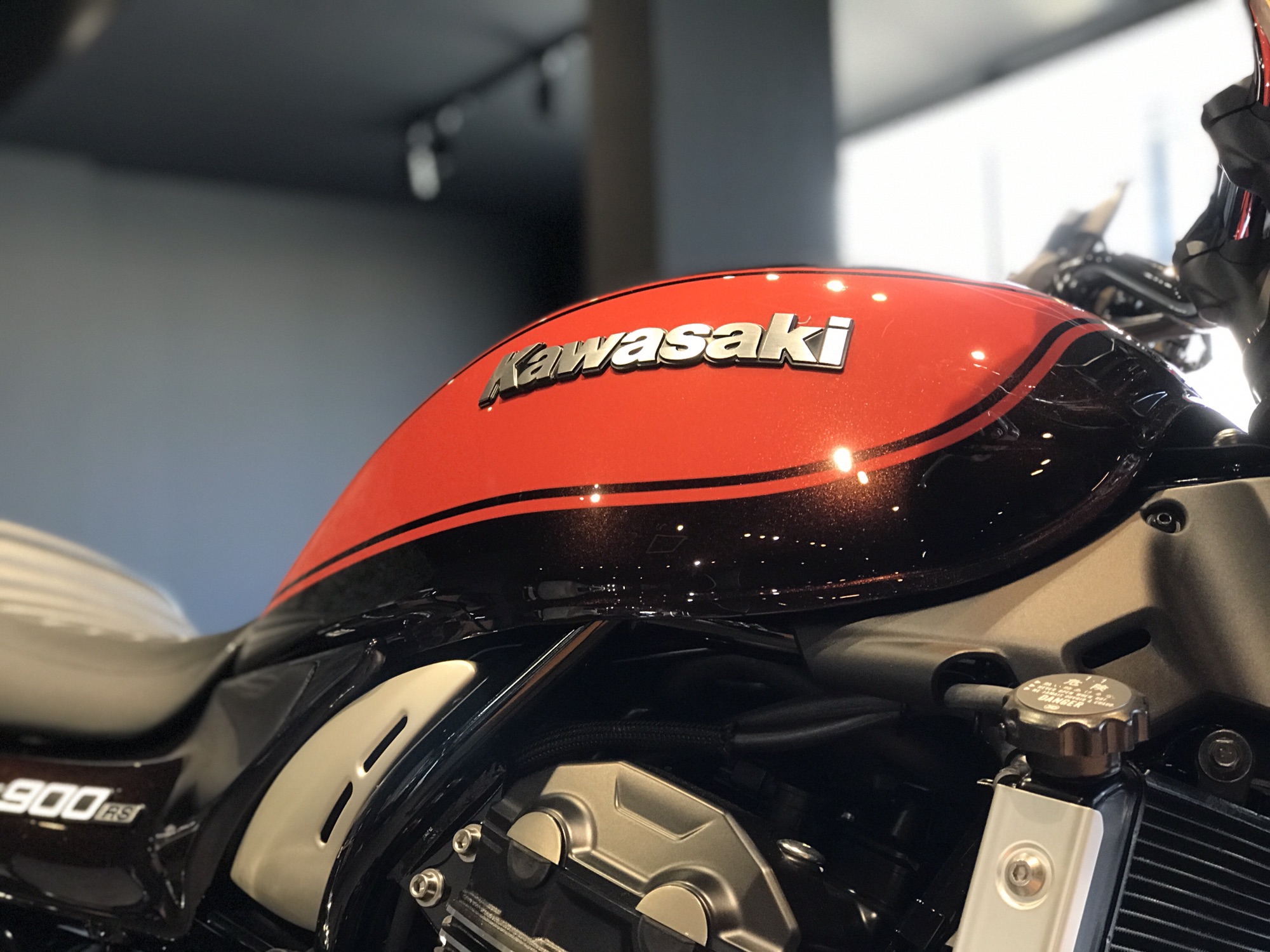 Z900RS（火の玉カラー）純正タンク 2018年製 （値下げしました）