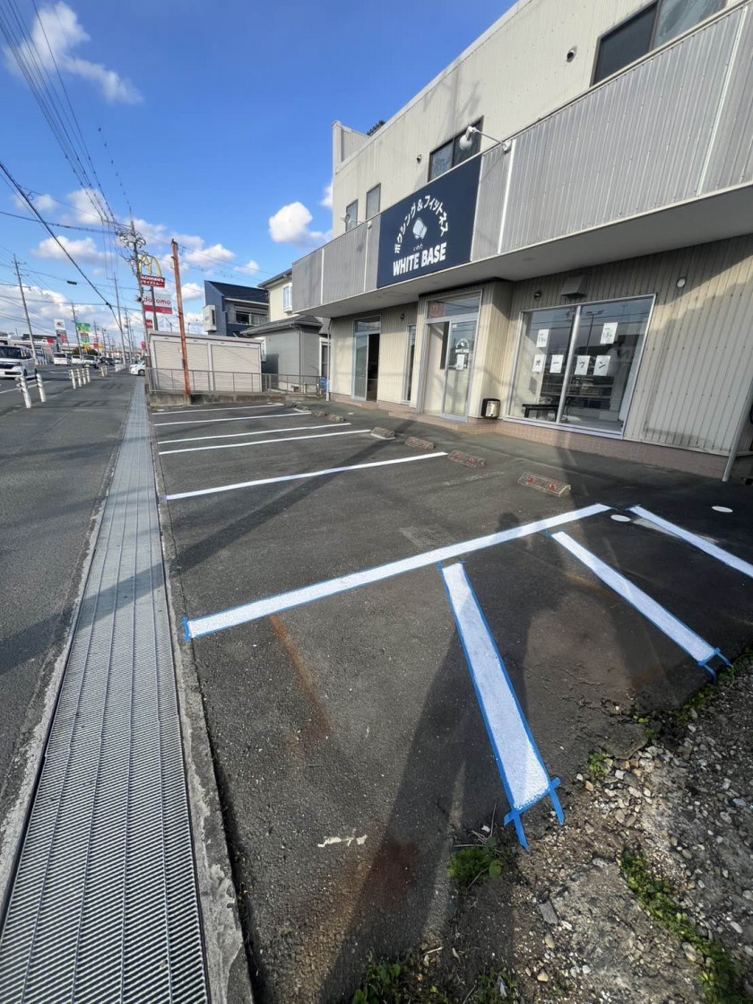 WHITE BASE 駐車場案内