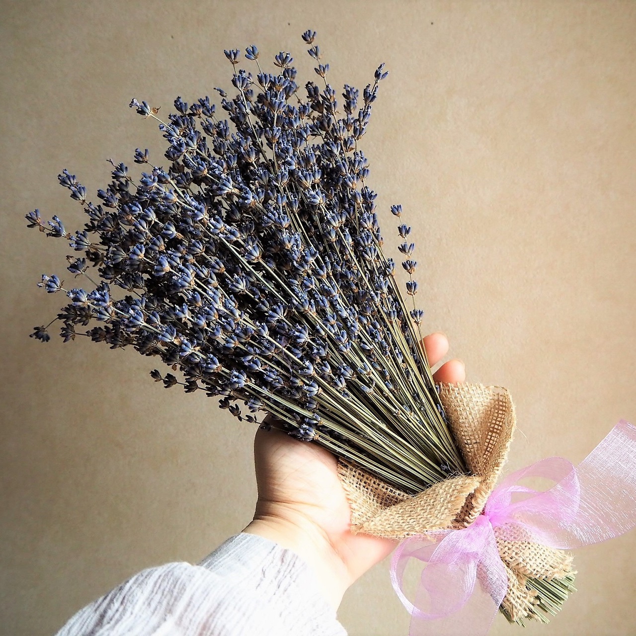 北海道産シックなラベンダースワッグ（小） | ラベンダーワークスー