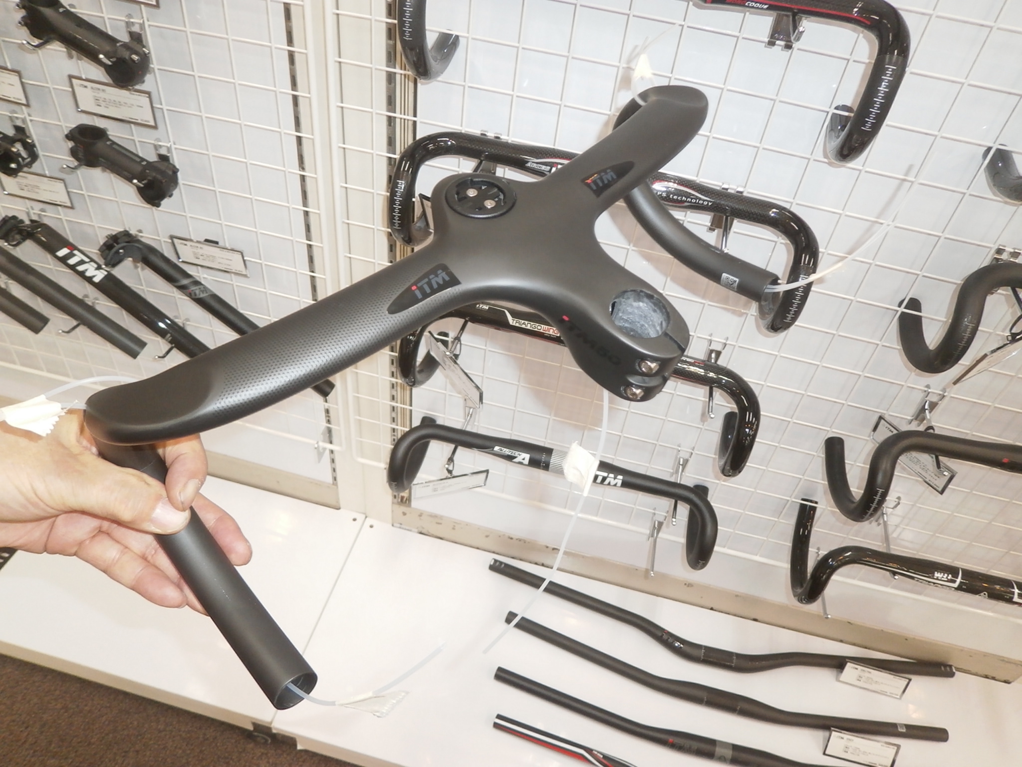 C*X様 カーボンハンドル C-C400 希少品チネリ ラム2 VRC c-c400