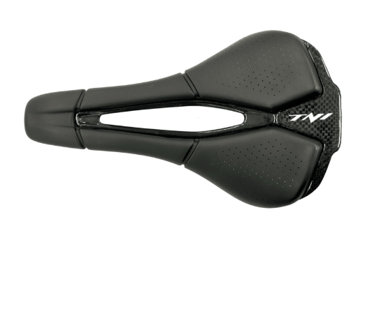 Cloud カーボンサドル。 | スポーツサイクル イシノ