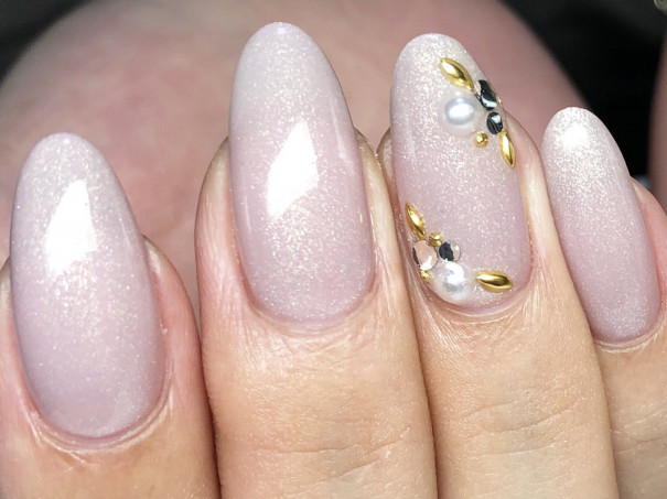 Vellonica Nail