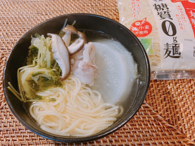 ｍｏｎａのアレンジレシピ 身も心も温まる糖質0g麺を使ったあったかお料理 糖質0g麺 紀文deロカボmagazine