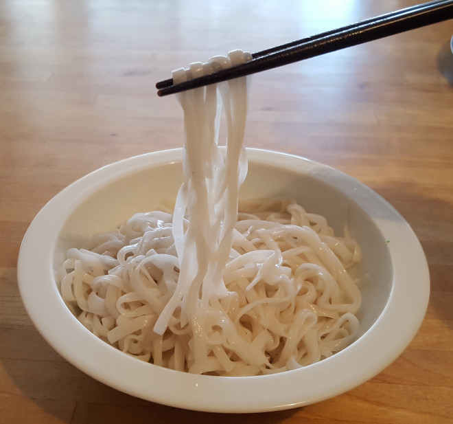 糖質0g麺がリニューアル！コシがアップしてさらに美味しくなりました | 糖質0g麺 紀文deロカボMagazine