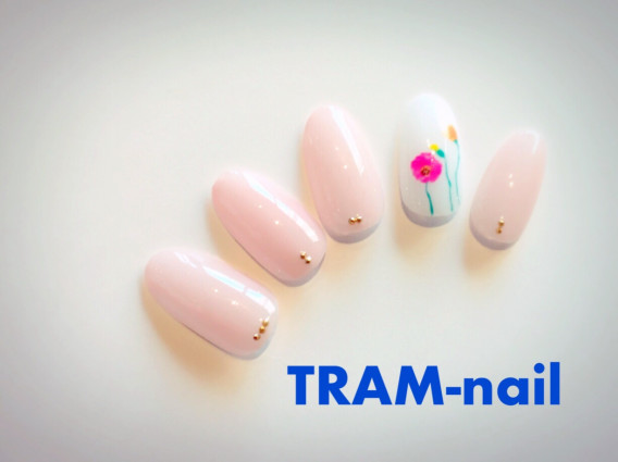 ４月の花ネイル Tram Nail