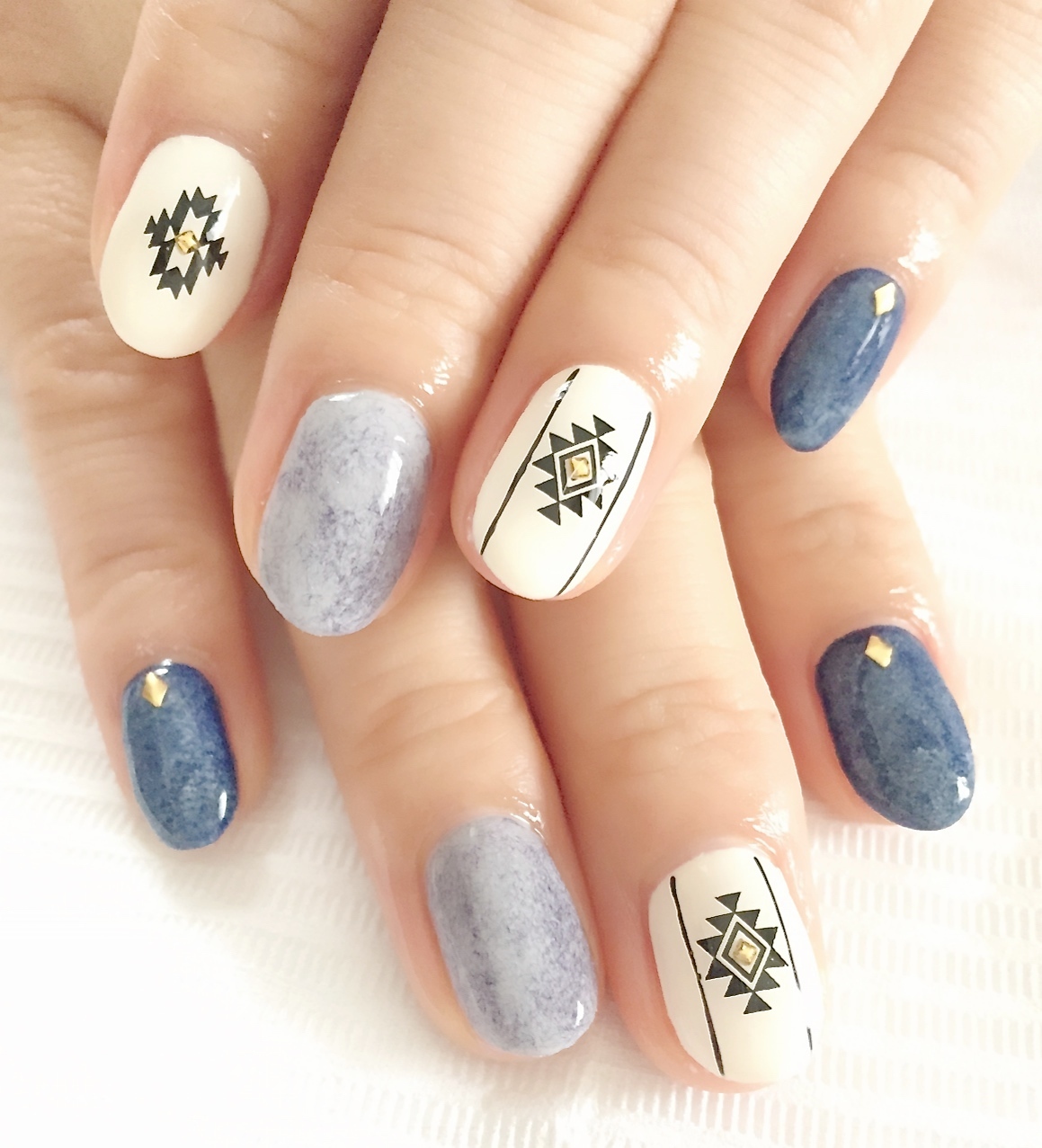 オルテガ柄ネイル Tram Nail