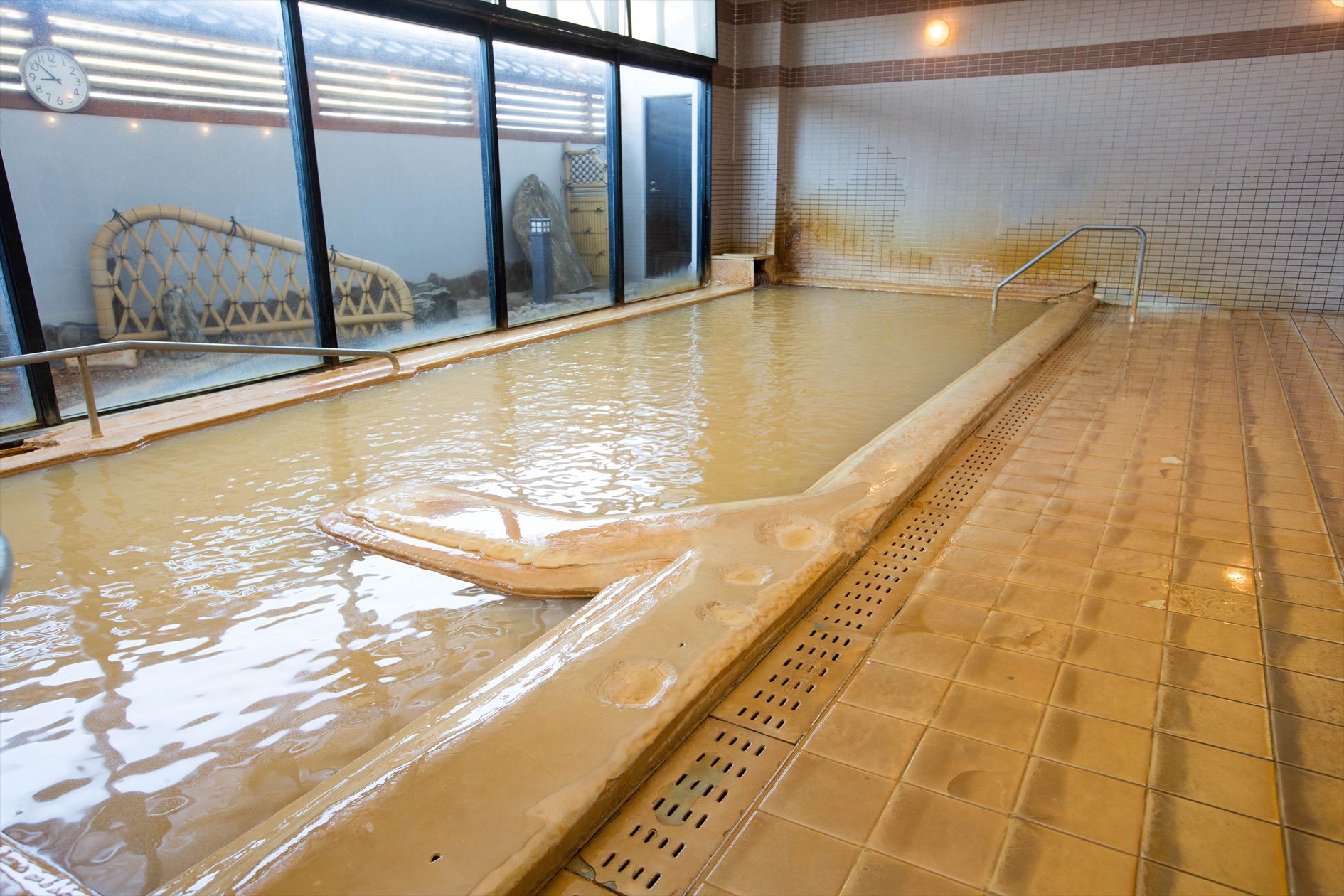 黄金の湯 松代荘(まつしろそう) | 北信濃・妙高エリア観光情報 黄金の湯 松代荘(まつしろそう) | 北信濃・妙高エリア観光情報