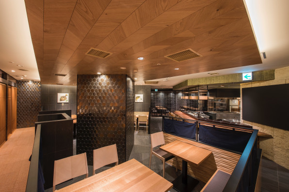 寿司と炉端焼 四季花まる 北口店>