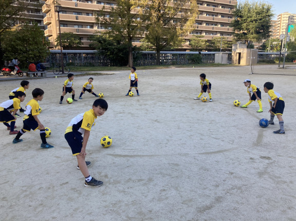 黒木 優通 ページ4 リベルタサッカースクール福岡 福岡市中央区 博多区 西区 早良区 城南区 南区 東区 福岡市近郊の園児 小学生 中学生 大人のサッカースクール 黒木 優通 ページ4 リベルタサッカースクール福岡 福岡市中央区 博多区 西区 早良区 城南区 南区 東区 福岡市近郊の園児 小学生 中学生 大人のサッカースクール
