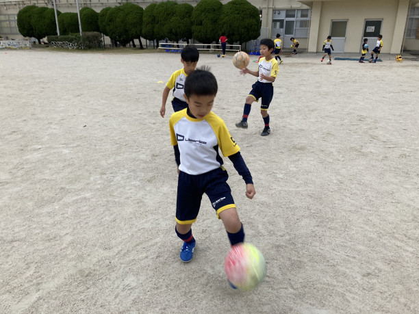 11月27日 金 有田スクール リベルタサッカースクール福岡 福岡市中央区 博多区 西区 早良区 城南区 南区 東区 福岡市近郊の園児 小学生 中学生 大人のサッカースクール