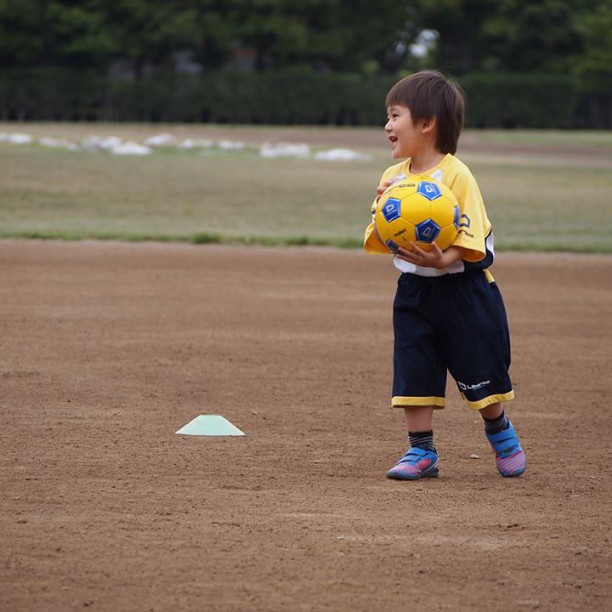 リベルタサッカースクール福岡 福岡市中央区 博多区 西区 早良区 城南区 南区 東区 福岡市近郊の園児 小学生 中学生 大人のサッカースクール