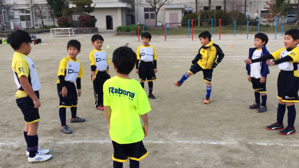 スクール報告 1月15日 火 花畑キッズ 長住スクール リベルタサッカースクール福岡 福岡市中央区 博多区 西区 早良区 城南区 南区 東区 福岡市近郊の園児 小学生 中学生 大人のサッカースクール