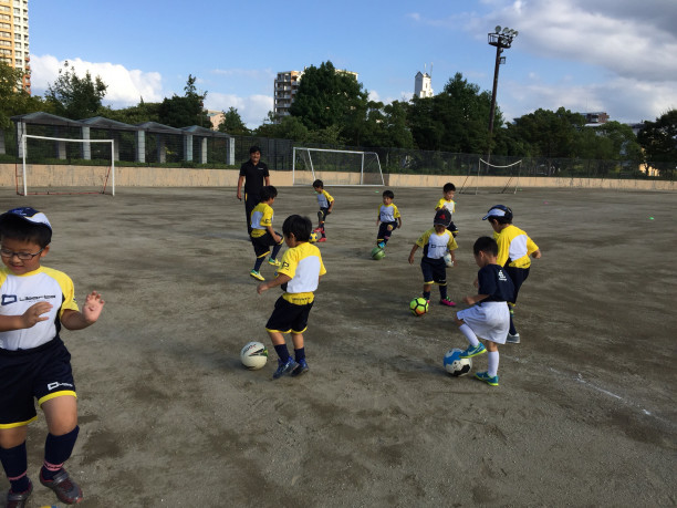 シュートの練習 9月25日 火 百道南スクール リベルタサッカースクール福岡 福岡市中央区 博多区 西区 早良区 城南区 南区 東区 福岡市近郊の園児 小学生 中学生 大人のサッカースクール