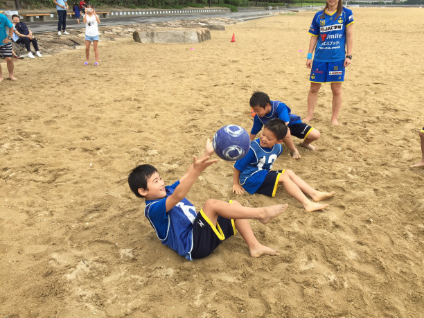 ビーチサッカー体験会 松崎スクールおせ リベルタサッカースクール福岡 福岡市中央区 博多区 西区 早良区 城南区 南区 東区 福岡市近郊の園児 小学生 中学生 大人のサッカースクール