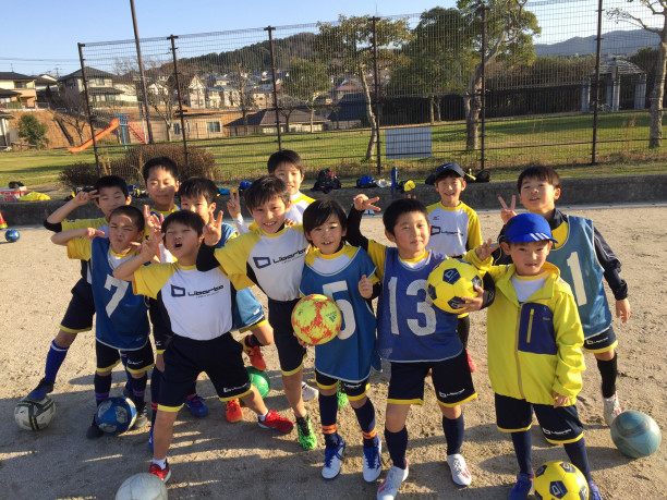 2 21 南ヶ丘スクール リベルタサッカースクール福岡 福岡市中央区 博多区 西区 早良区 城南区 南区 東区 福岡市近郊の園児 小学生 中学生 大人のサッカースクール