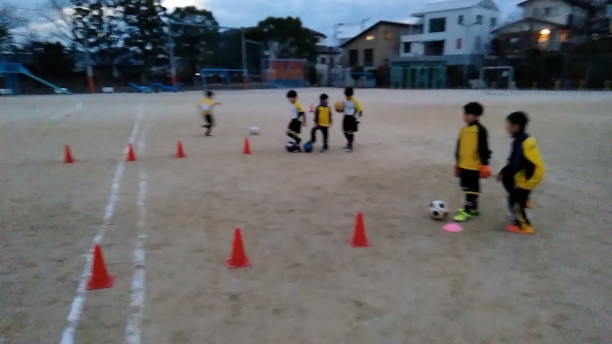 東若久scl報告 12月13日 木 リベルタサッカースクール福岡 福岡市中央区 博多区 西区 早良区 城南区 南区 東区 福岡市近郊の園児 小学生 中学生 大人のサッカースクール 東若久scl報告 12月13日 木 リベルタサッカースクール福岡 福岡市中央区 博多区 西区 早良区 城南区 南区 東区 福岡市近郊の園児 小学生 中学生 大人のサッカースクール