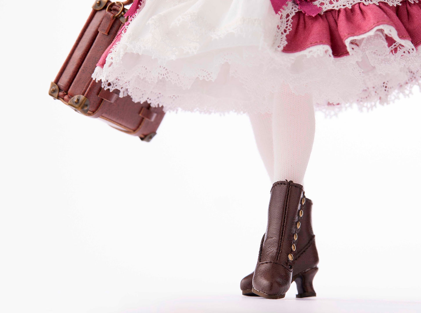 Harmonia bloom meets Misako Aoki -Marie- | Dollybird
