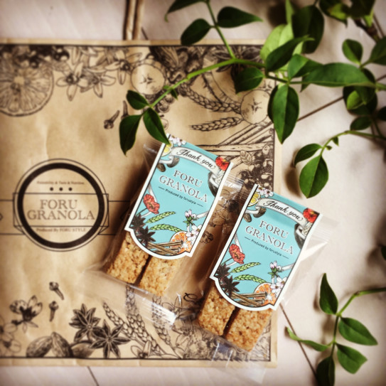 Foru Granola パッケージデザイン Akdesign Tokyo Foru Granola パッケージデザイン Akdesign Tokyo