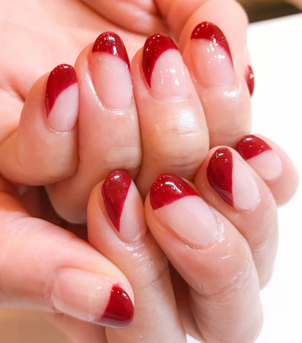 ボルドーななめフレンチ 方南町ネイルサロンrm 方南町ネイル まつ毛エクステ専門 Rm 方南町店