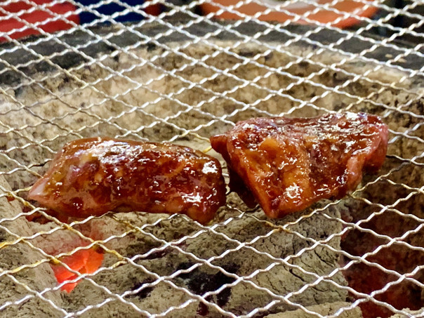 柳橋 ジューシー感たっぷり 尾毛多セコ代柳橋市場店 で乾杯しながら牛ハラミを 名古屋発 街とりっぷマガジン Pon Po ポンポ