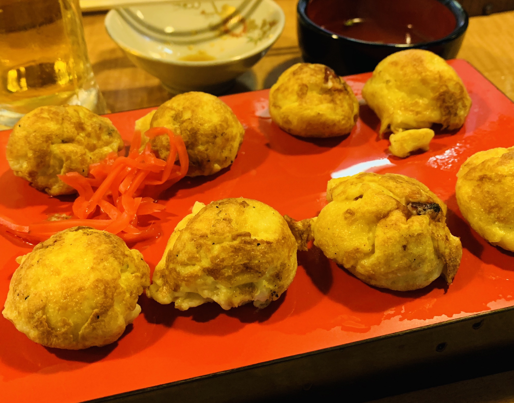 梅田 大阪 新梅田食道街内にある明石焼のお店 えき亭 で明石焼を味わう 名古屋発 街とりっぷマガジン Pon Po ポンポ