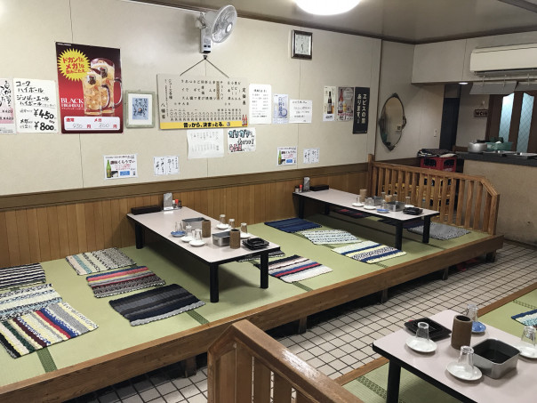 名古屋駅 古き良き老舗大衆酒場 八幡屋 でお酒と串ものを堪能 名古屋発 街とりっぷマガジン Pon Po ポンポ