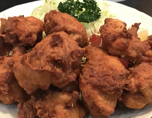 西区城西 串よし ランチタイムの若鶏肉の唐揚げ定食はボリューム満点 名古屋発 街とりっぷマガジン Pon Po ポンポ