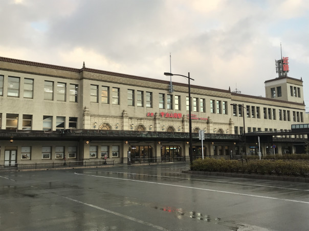 宇治山田 伊勢市のソウルフード まんぷく食堂 のからあげ丼 名古屋発 街とりっぷマガジン Pon Po ポンポ