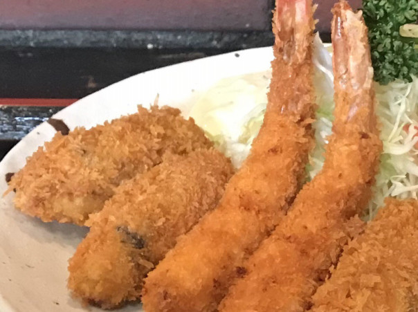 西区城西 今シーズンも提供 居酒屋 串よし のランチメニュー カキエビフライ定食 を味わう 名古屋発 街とりっぷマガジン Pon Po ポンポ