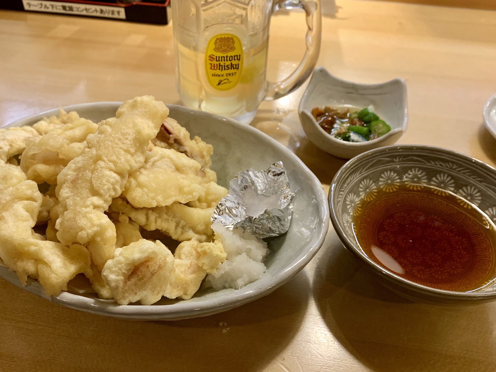 御器所】「や台ずし御器所町」で乾杯しながら豪快イカの天ぷらを 