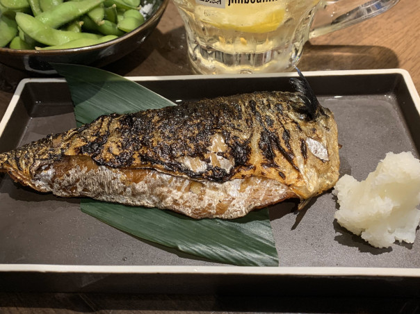 名古屋駅 栄 東京蒲田にある 魚椿 で乾杯しながら塩サバ炙りはいかがですか 名古屋発 街とりっぷマガジン Pon Po ポンポ