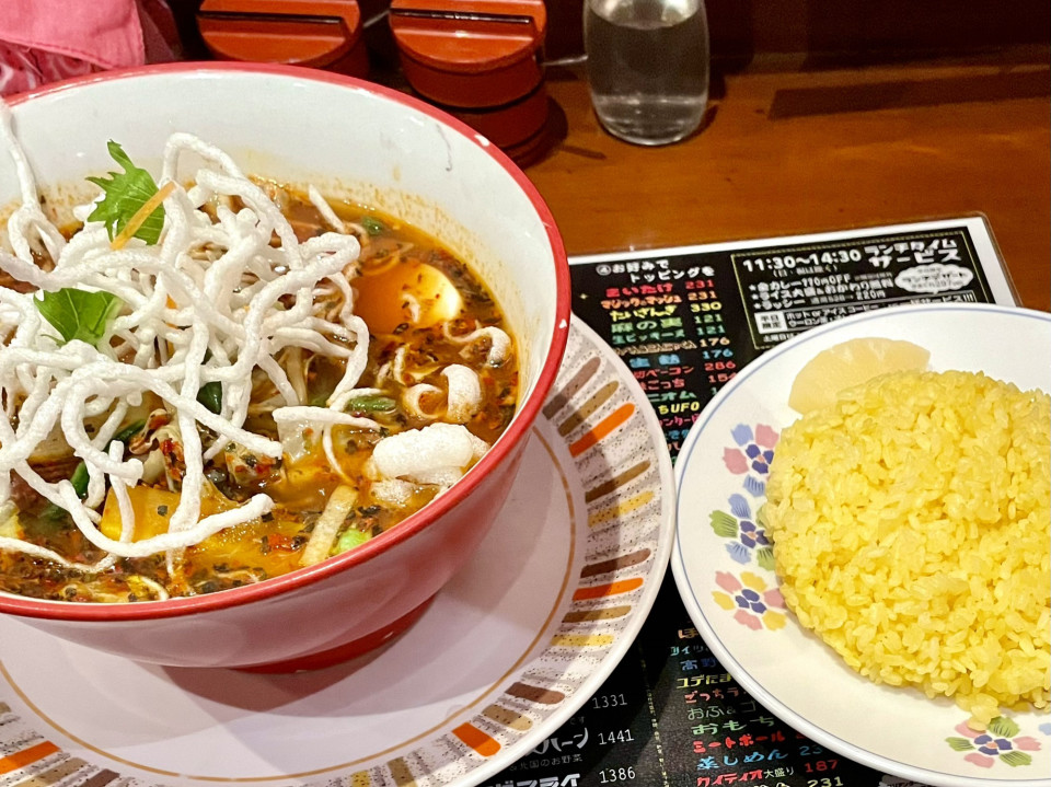 大須 元祖スープカレー マジックスパイス の虚空によるスープカレーでしっかりな激辛スパイシーさを体感 おまけにハンバーグ入りで 名古屋発 街とりっぷマガジン Pon Po ポンポ 大須 元祖スープカレー マジックスパイス の虚空によるスープカレーでしっかりな激辛スパイシーさを体感 おまけにハンバーグ入りで 名古屋発 街とりっぷマガジン Pon Po ポンポ