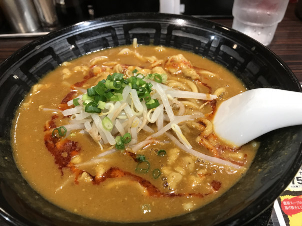 栄 Coco壱番屋中区栄３丁目店 で濃厚うまこくカレーらーめんをいただく 名古屋発 街とりっぷマガジン Pon Po ポンポ