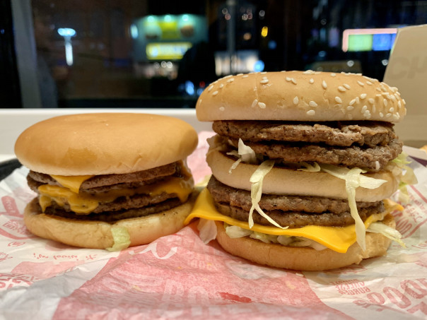 マクドナルド パティ８枚のビッグマックで晩ごはんタイム 名古屋発 街とりっぷマガジン Pon Po ポンポ