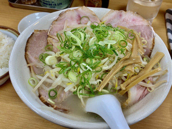 御器所 サッポロラーメンのお店 すすきの亭 で塩チャーシュー麺を 名古屋を中心とした街とりっぷマガジン Pon Po ポンポ