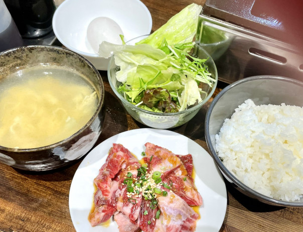 東桜 税込１０００円 ひとり焼肉東郷 でランチタイムメニューのカルビ定食を 名古屋発 街とりっぷマガジン Pon Po ポンポ