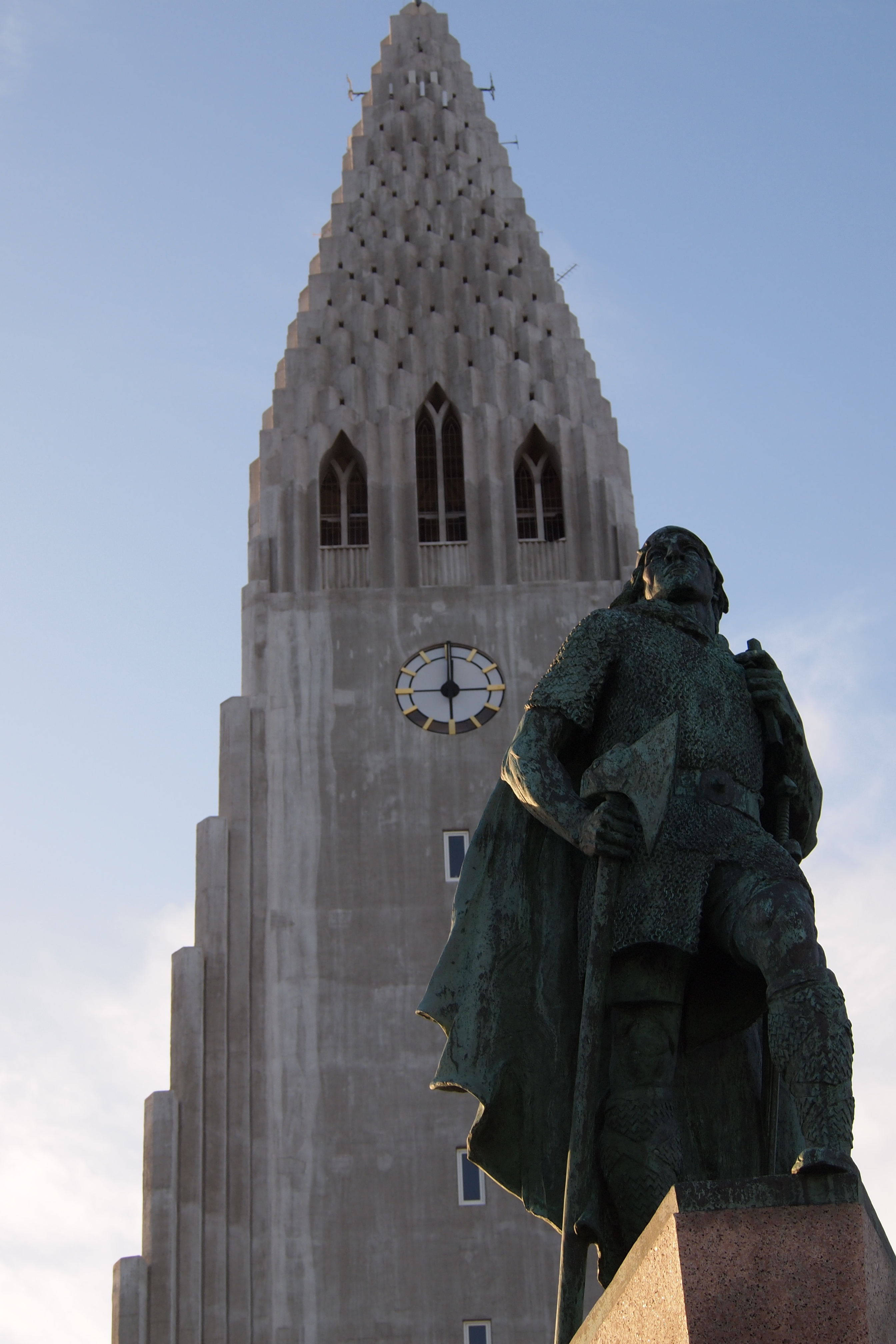 3rd Day Mar 13 Mon ハットルグリムス教会 Love Iceland