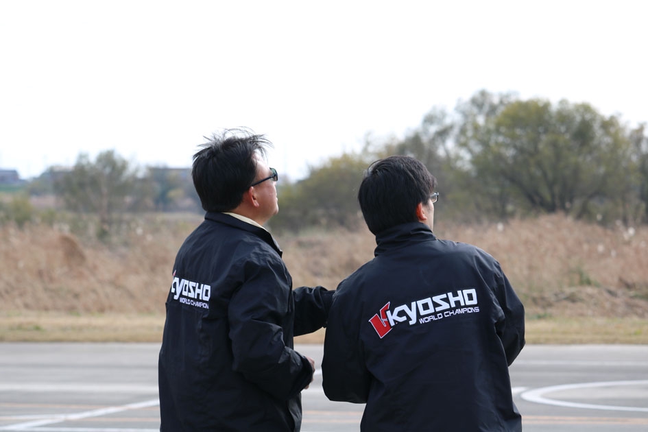 もうすぐ発売！ カルマートアルファ40タフロン仕様 | KYOSHO RC BLOG
