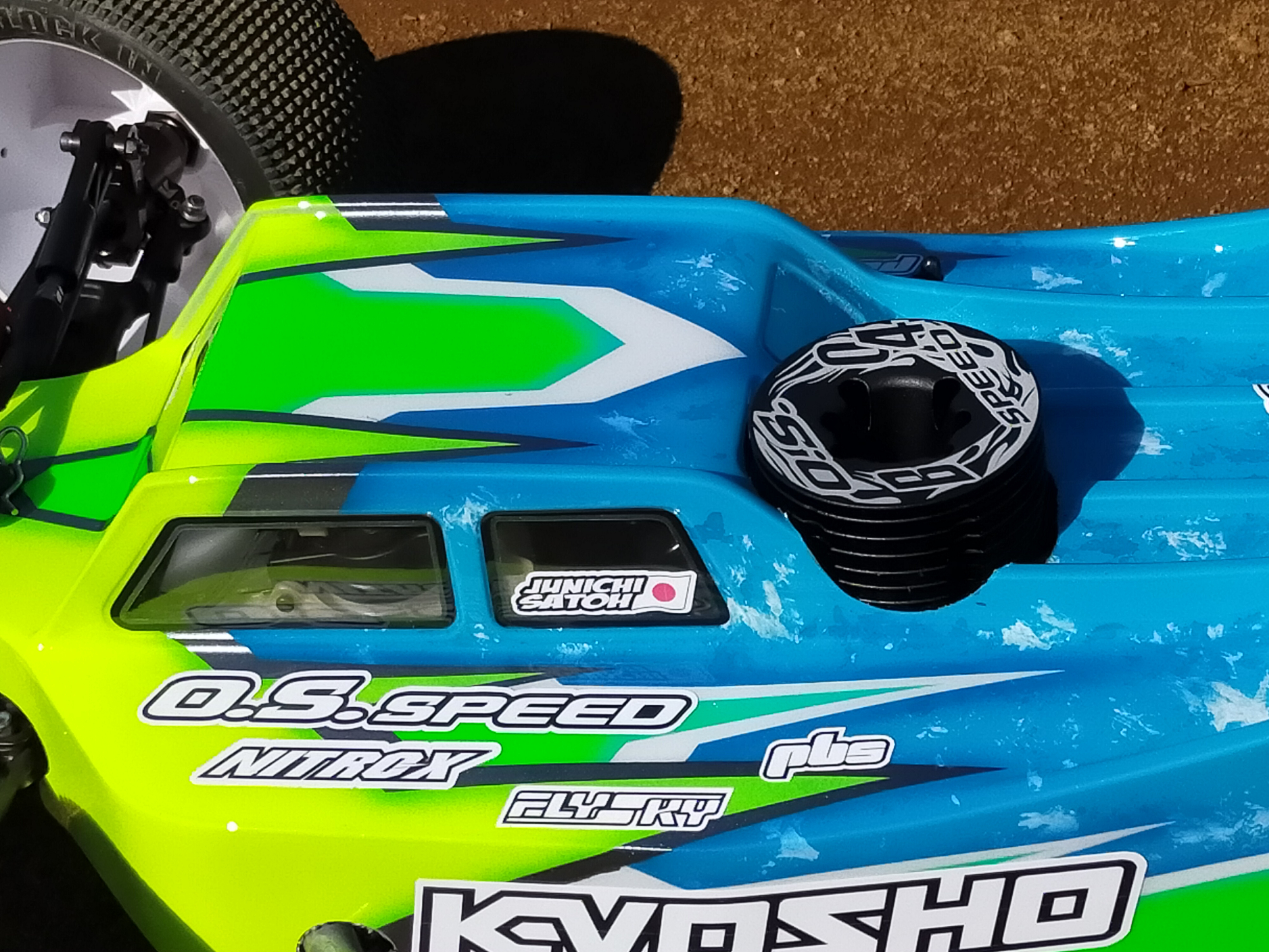 京都　mp10te 1/8 スケールラジオコントロール ブラシレスパワード 4WD