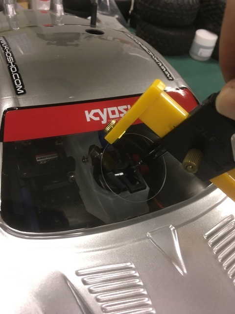 エンジンが逝き、リフトアップしようしてましたが、ボディも穴が空き