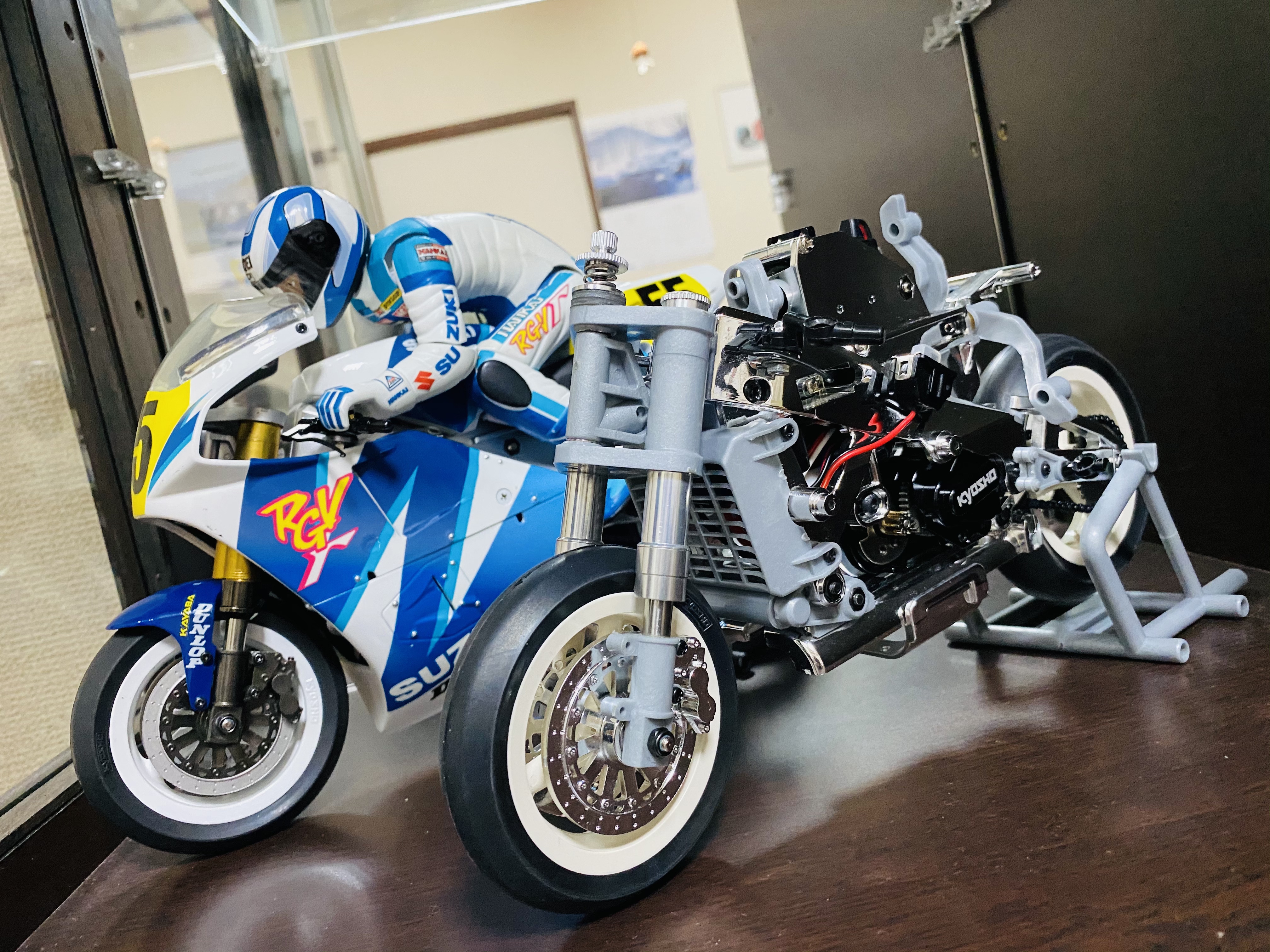 バイクフレーム状態”でもカッコイイ！ | KYOSHO RC BLOG