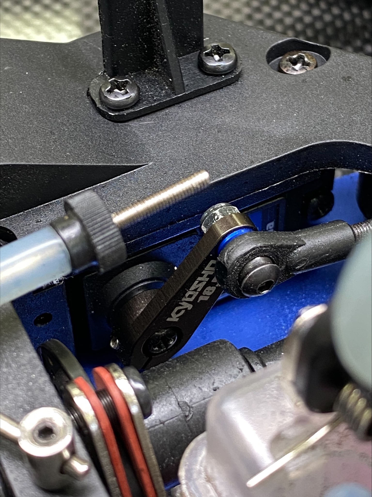 京商 1/10 スケール ラジオコントロール 15エンジン 4WD